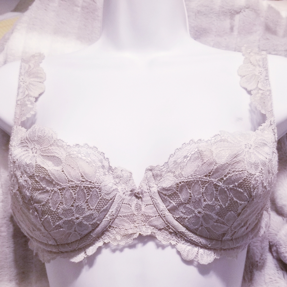 Victoria's Secret Demi Bra